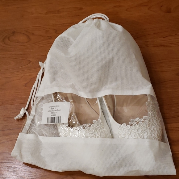 White wedding flats - Picture 4 of 4